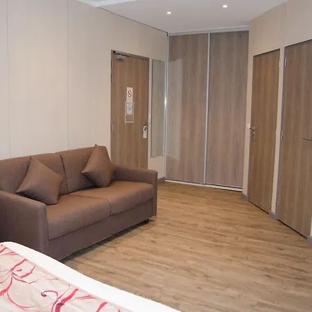 Hotel Brit Confort Le Revest Sainte-Maxime