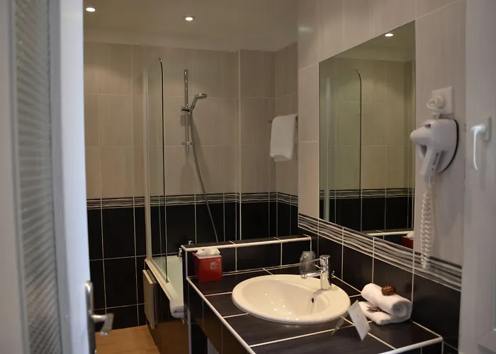 Brit Confort Le Revest Hotel 3*