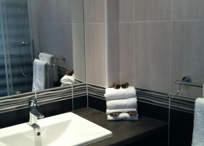 Hotel Brit Confort Le Revest 3*