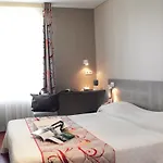 Brit Confort Le Revest Hotel 3*