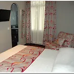 Hotel Brit Confort Le Revest Sainte-Maxime