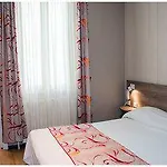 Brit Confort Le Revest 3* Сент-Максім
