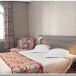 Brit Confort Le Revest Готель 3*