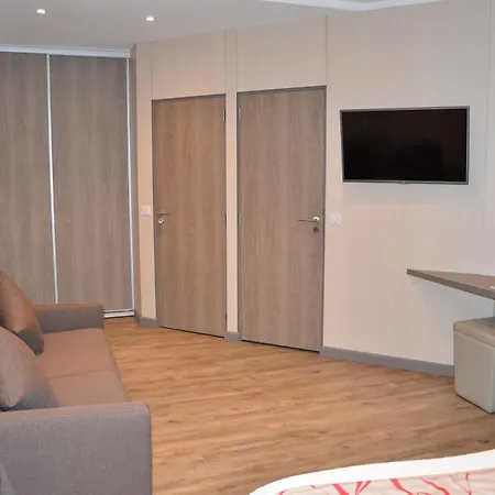Le Revest Hotel