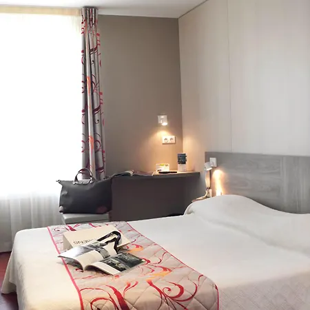 Hotel Brit Confort Le Revest Sainte-Maxime