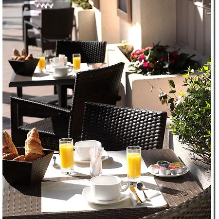 Hotel Brit Confort Le Revest Sainte-Maxime