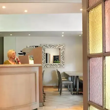Hotel Brit Confort Le Revest Sainte-Maxime
