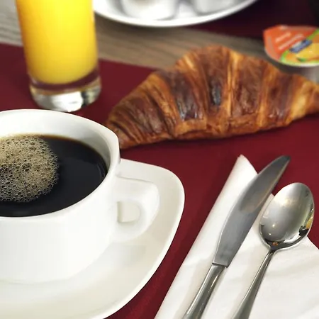 Hotel Brit Confort Le Revest Sainte-Maxime