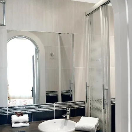 Hotel Le Revest 3*
