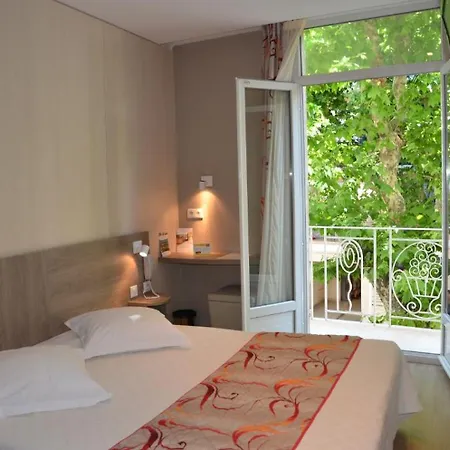 Brit Confort Le Revest 3* Sainte-Maxime