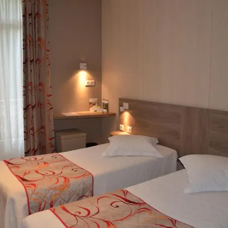 Brit Confort Le Revest Hotel Sainte-Maxime