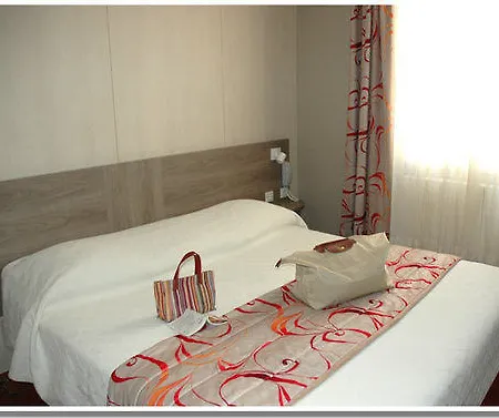 Le Revest Hotel