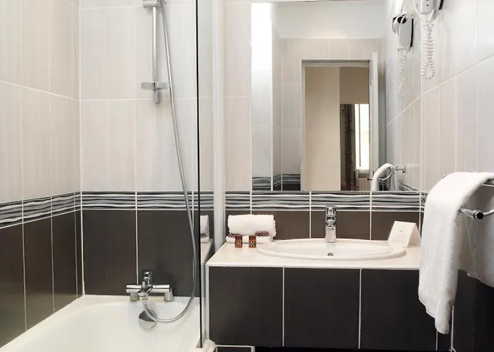 Brit Confort Le Revest 3*