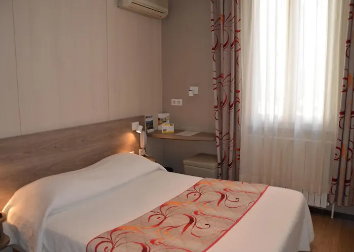 Brit Confort Le Revest 3* Sainte-Maxime