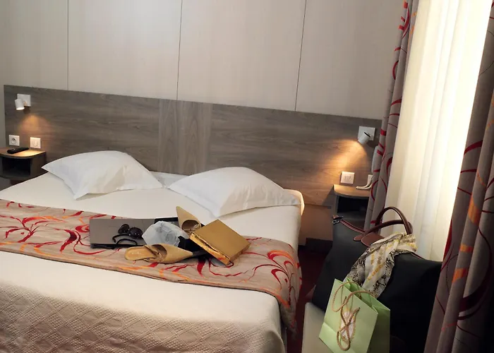 Otel Brit Confort Le Revest