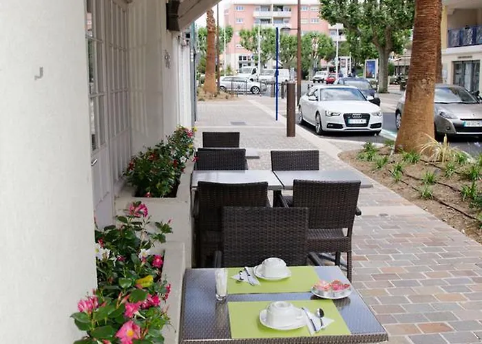 Otel Brit Confort Le Revest 3*