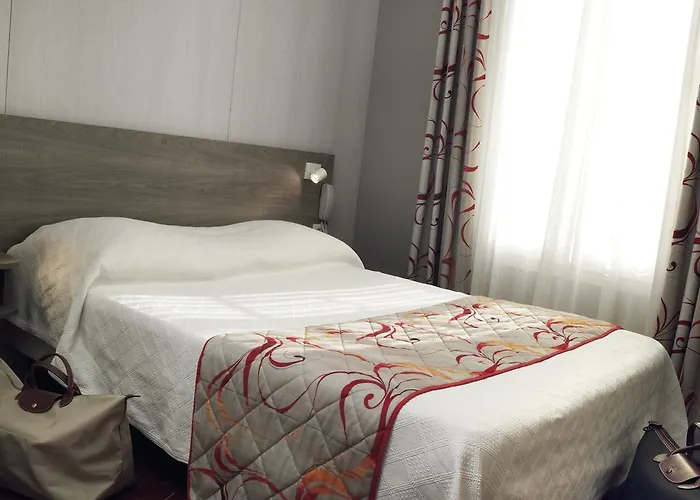 Otel Brit Confort Le Revest 3*