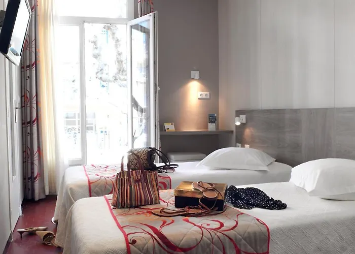 Otel Brit Confort Le Revest