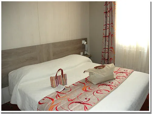 Brit Confort Le Revest Otel