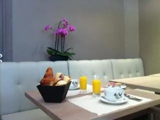 Brit Confort Le Revest Hotel 3*